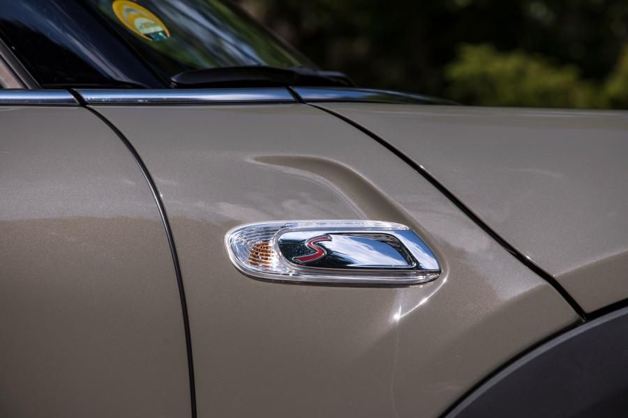 Детали экстерьера Mini Cooper S 5-Door (F56) 2018 года  (WW) (фото 16 из 86)